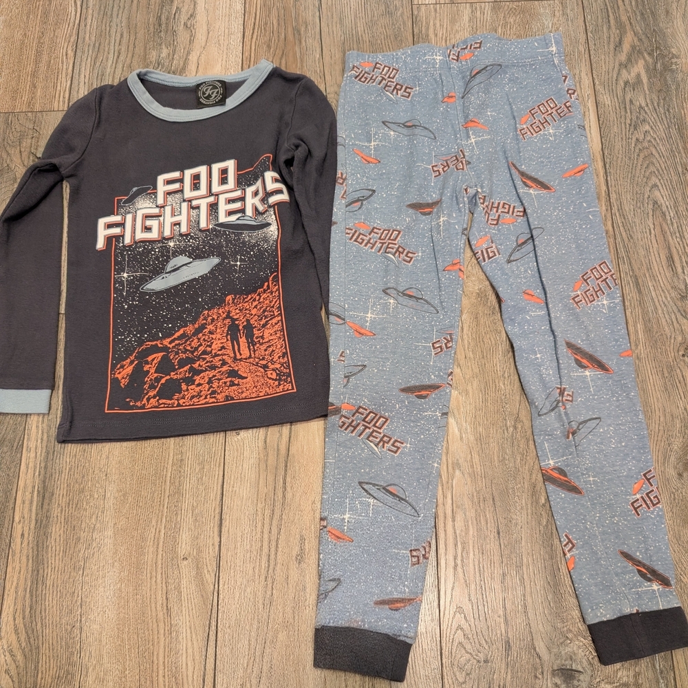 COTTON ON KIDS Pajama Set Foo Fighters Navy and Sky Blue Size 5